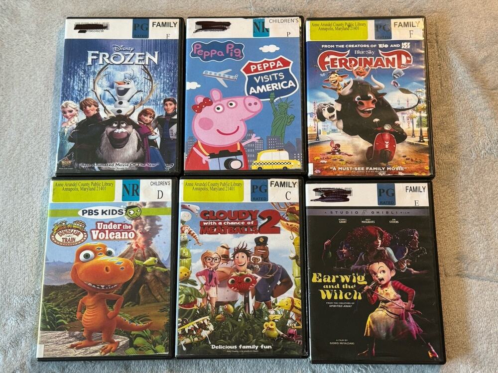 DVD Lot Disney Frozen Nickelodeon Peppa Pig America Ferdinand Dinosaur Train